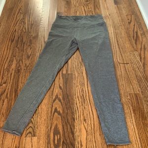 Gray leggings (excellent condition)